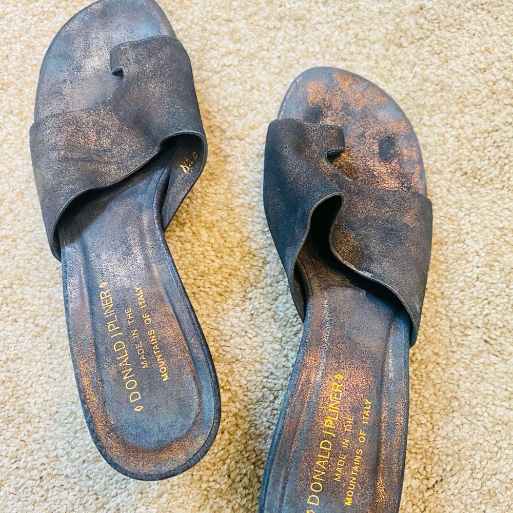 Donald J Pliner Mid heel casual sandals-Volare